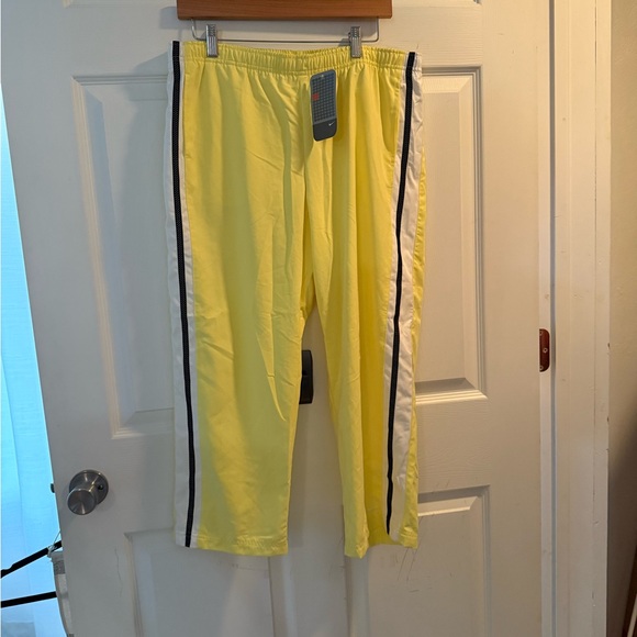 NWT Vintage Nike Athletic Capris - Picture 1 of 6